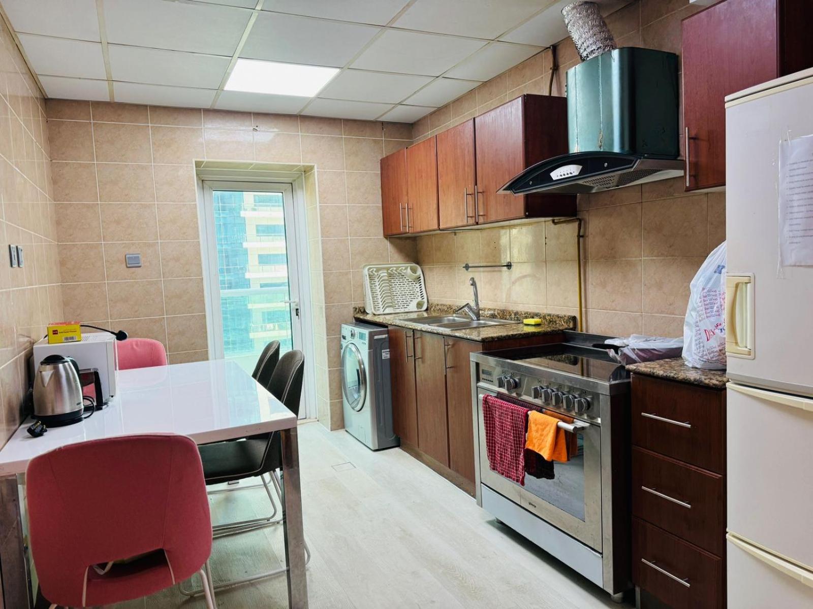 Entire Private Self Catered Marina Daire