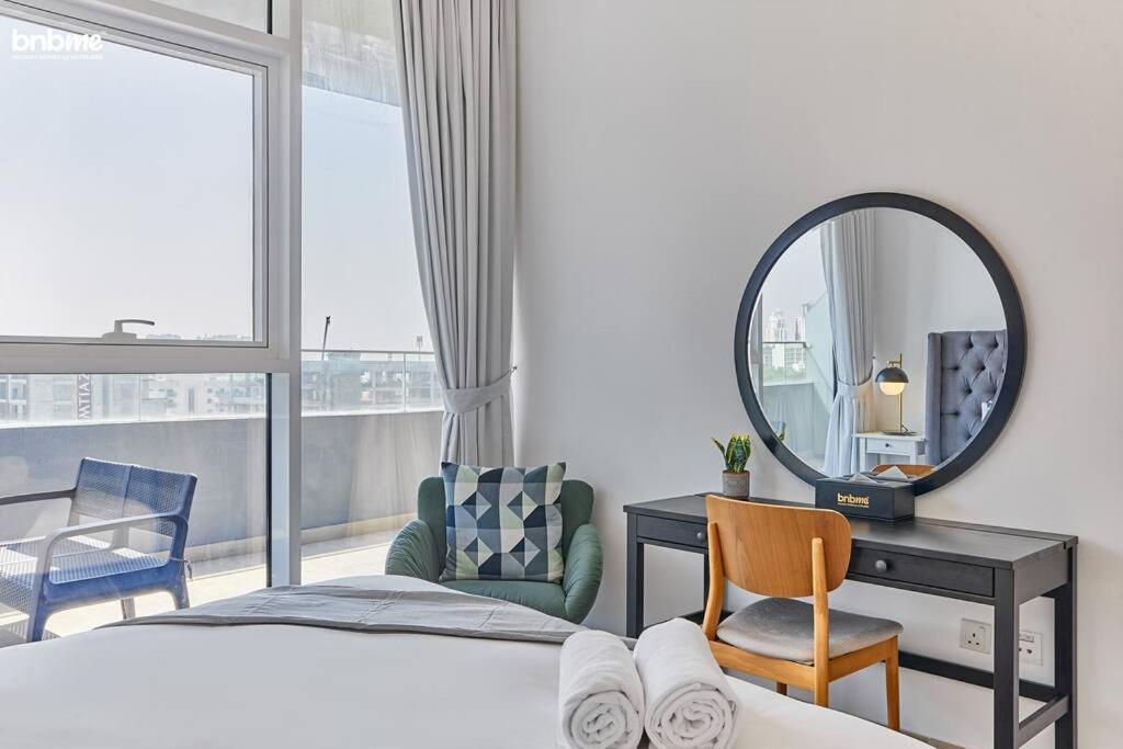 Bnbme - Azure Residences *