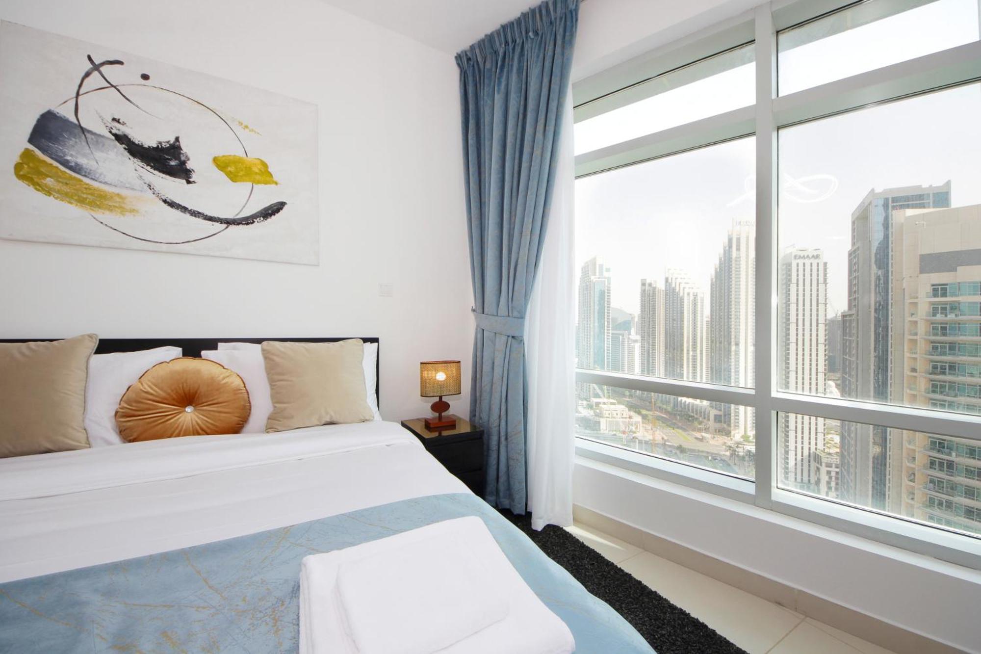 Silk Valley - Luxury 2bhk Close To Mall