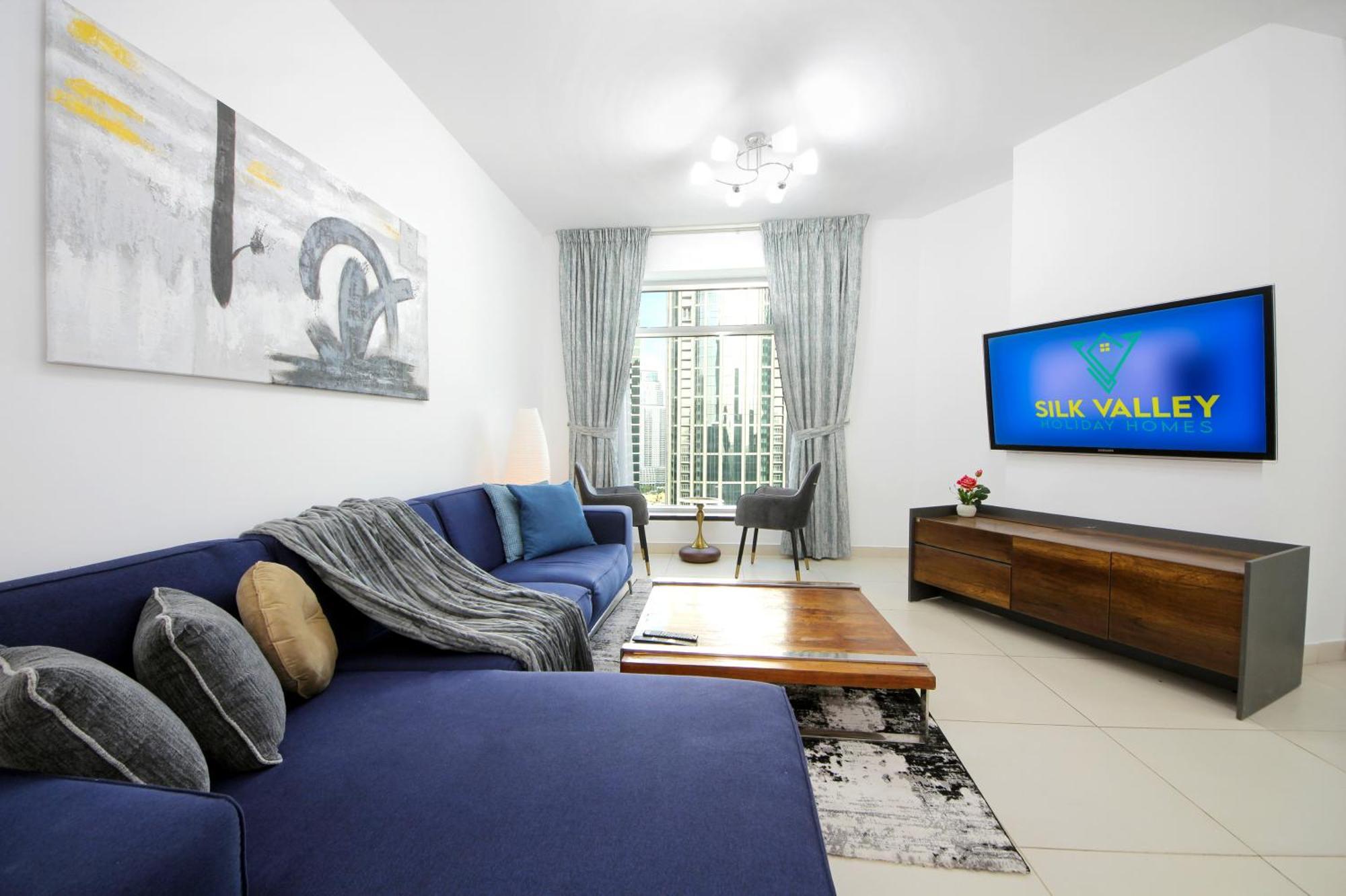 Silk Valley - Luxury 2bhk Close To Mall