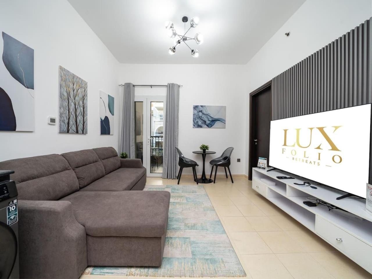 Stylish 1 Bed Retreat In Jvcs Autumn Community Apartment Dubai