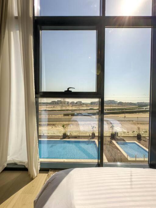 Naseem Modern Comforts 1-bedroom Retreat In Meydan Apartment