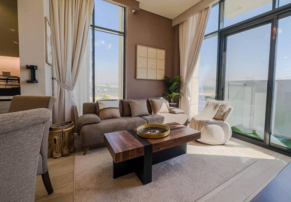 Apartment Naseem Modern Comforts 1-bedroom Retreat In Meydan Dubai