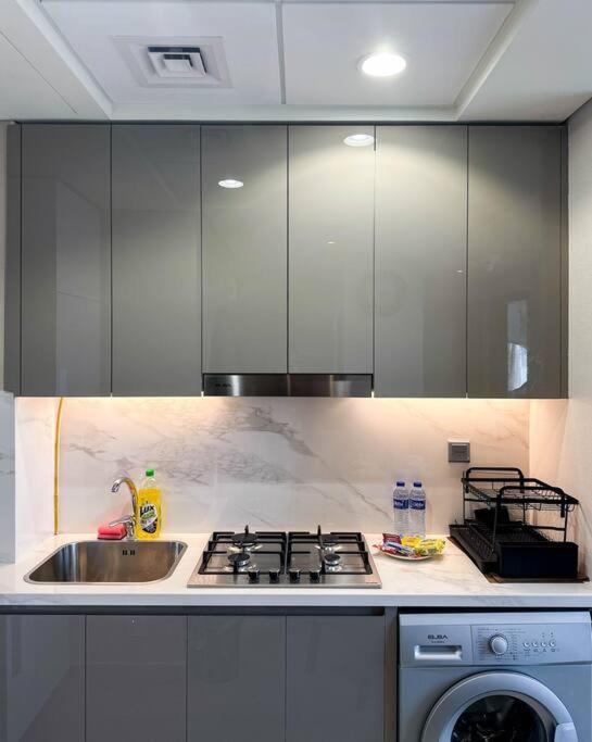 Apartment Naseem Modern Comforts 1-bedroom Retreat In Meydan Dubai