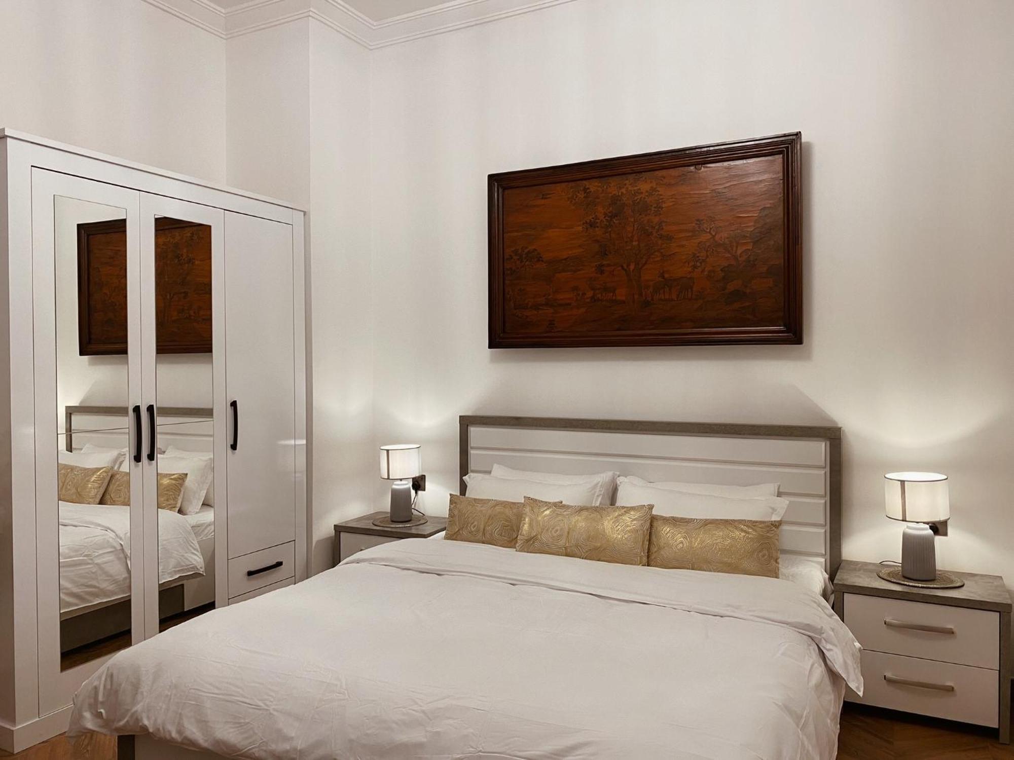 Modern Luxury 2br Apartment Dubai