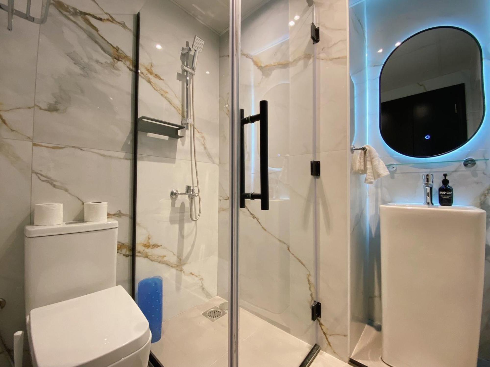 Modern Luxury 2br *