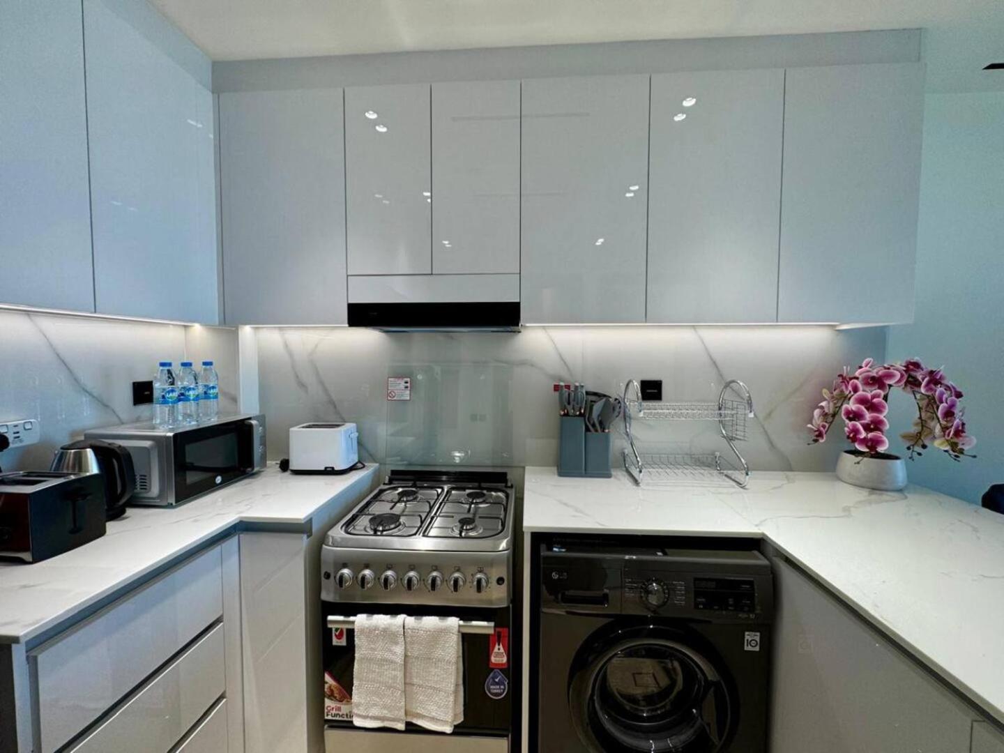 Spacious Brand New One Bedroom In Jvc * Dubai