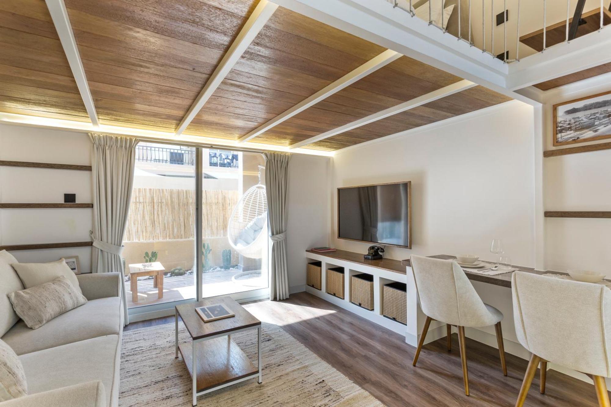 The Sardinian Style Loft In Jvc *