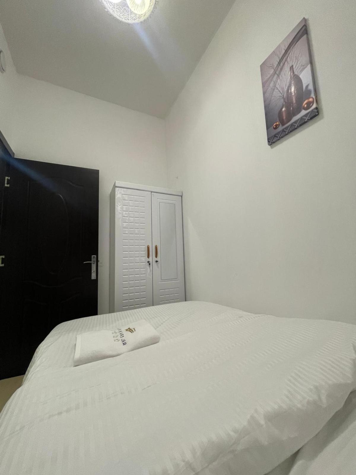 Four Stars Marina Jbr