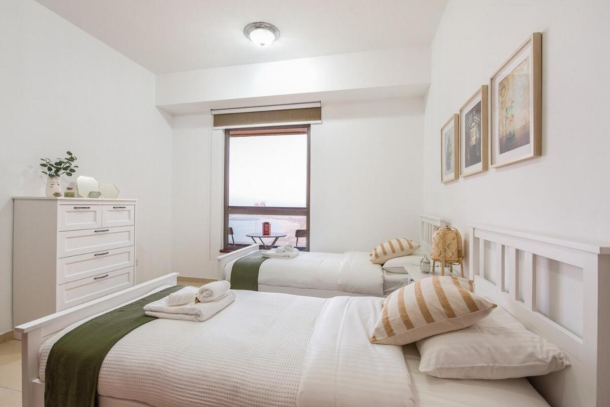 Holiday home Trendy 2-bedroom With Balcony Views At Shams 4 Jbr *
