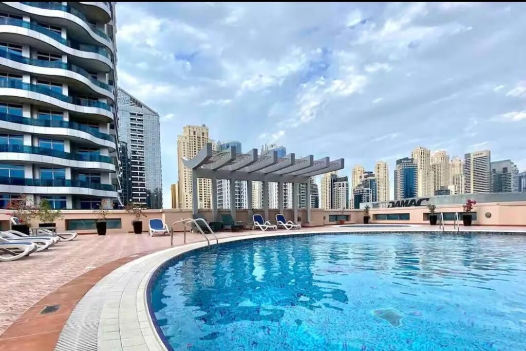 Apartment Stylish With Stunning Marina View Dubai