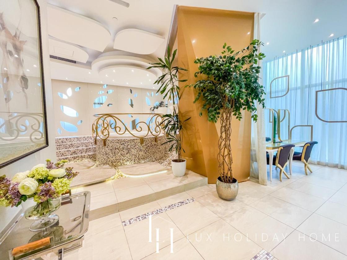 Apartment Lux - Lavish With Full Palm Jumeirah View 1