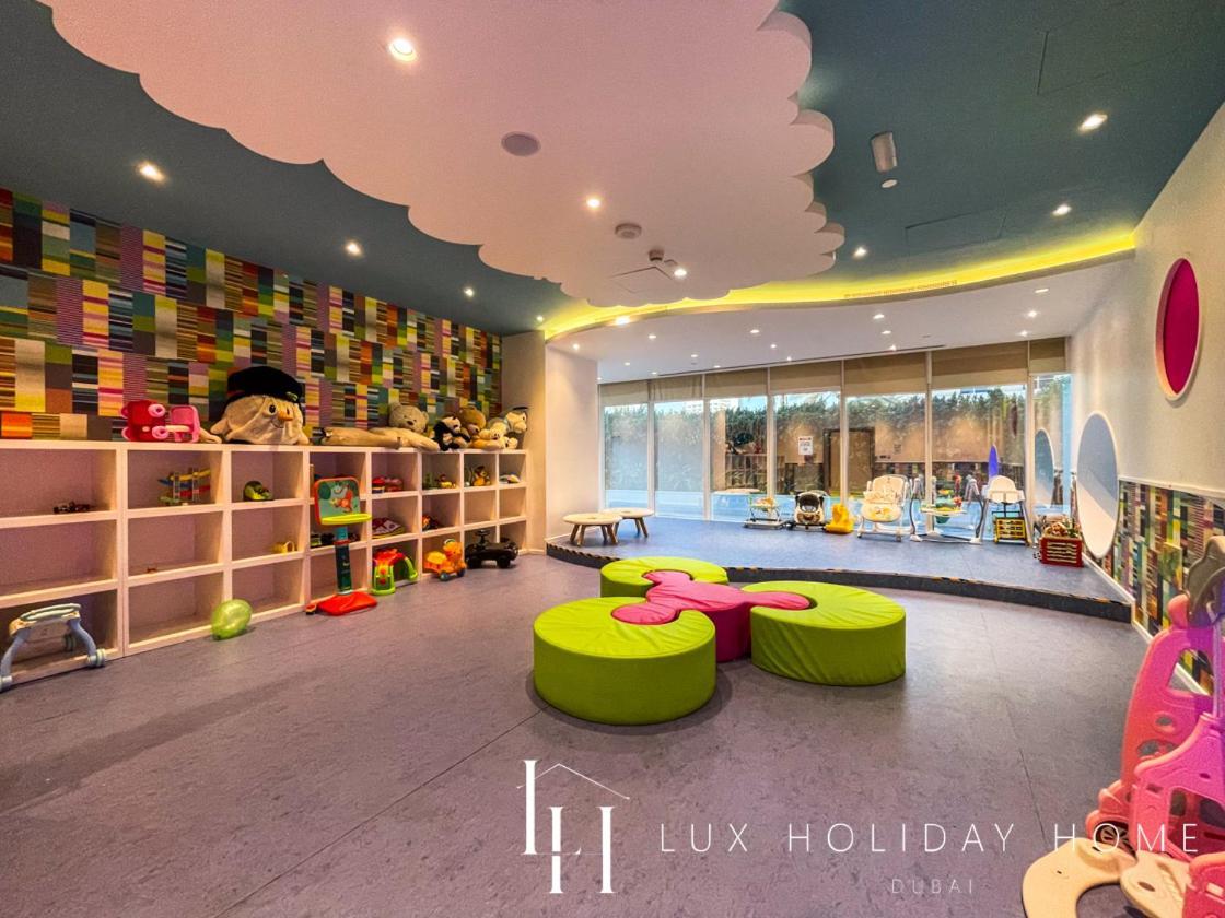 Lux - Lavish With Full Palm Jumeirah View 1