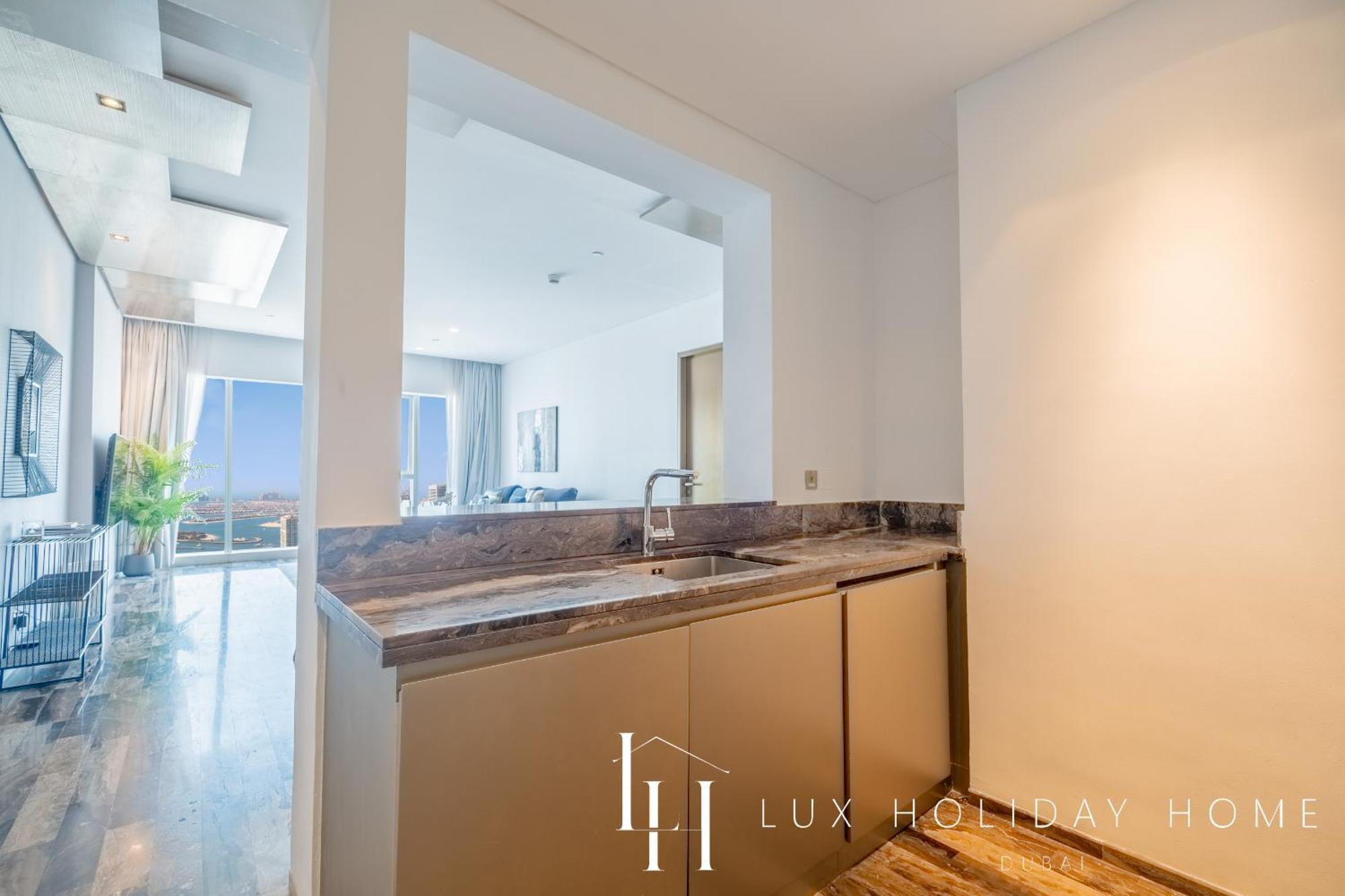 Lux - Lavish With Full Palm Jumeirah View 1 Apartment *