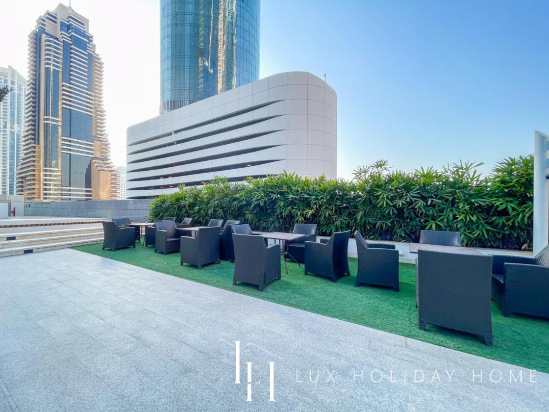 Lux - Lavish With Full Palm Jumeirah View 1 *