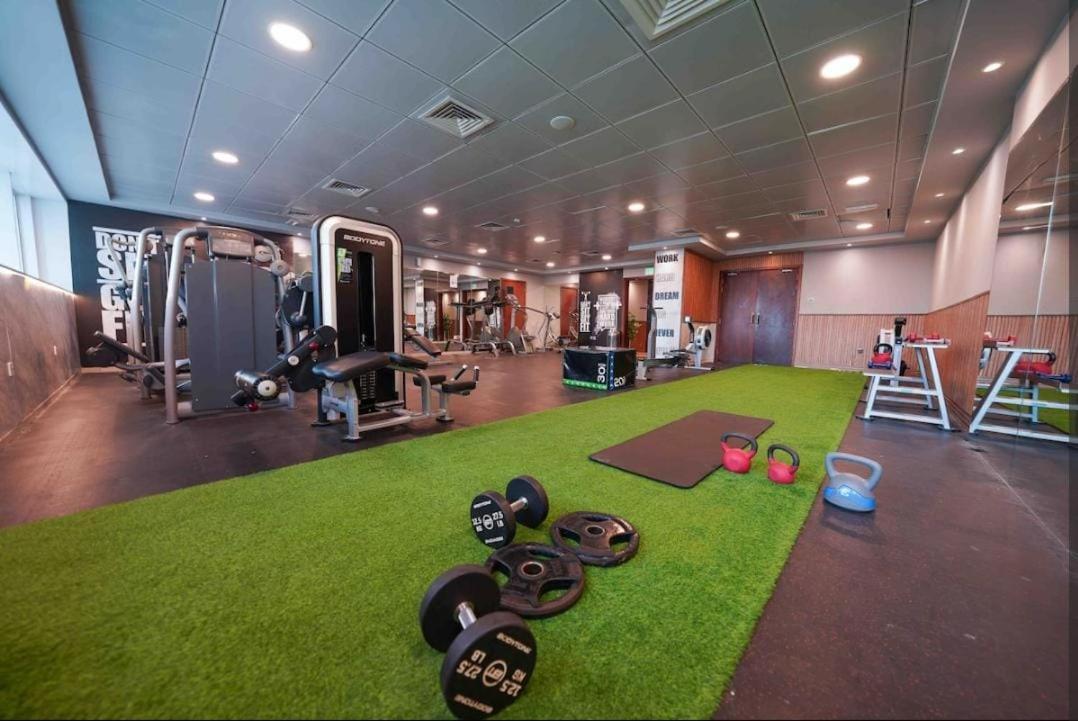 Entire Private Self Catered Marina Daire