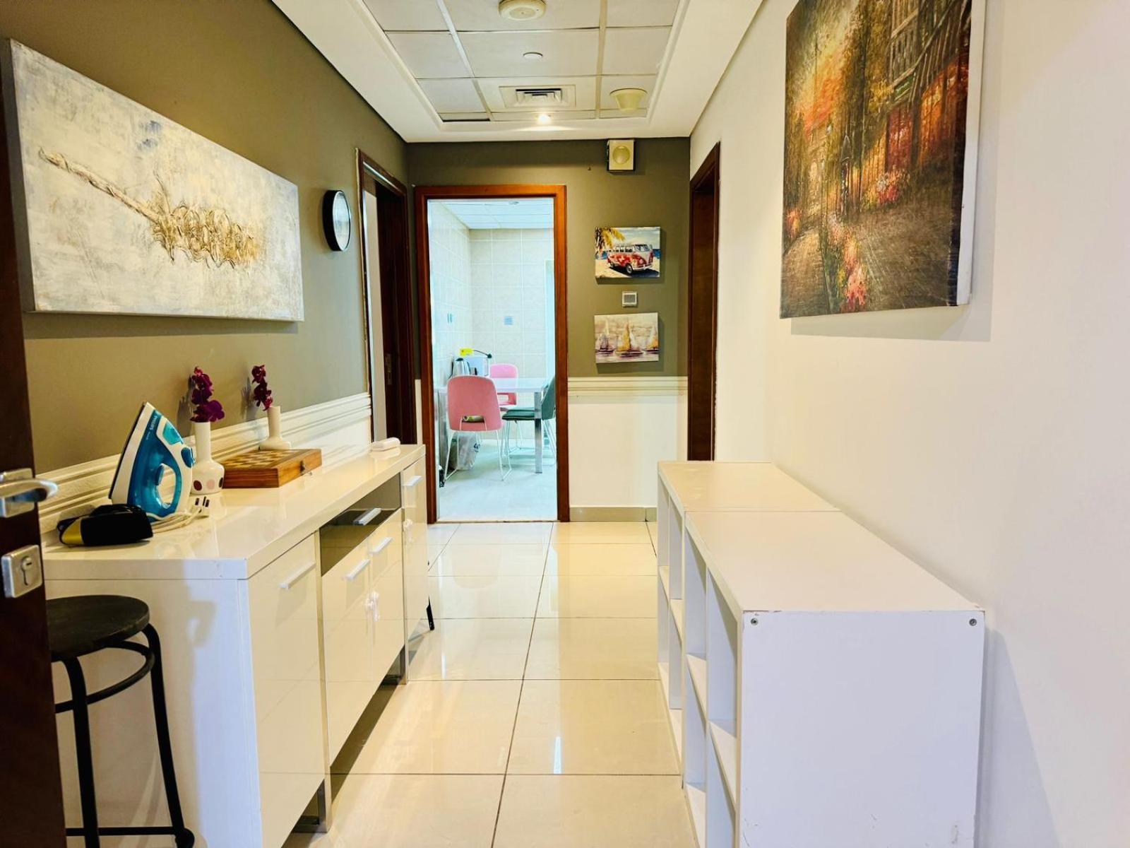 Daire Entire Private Self Catered Marina Dubai