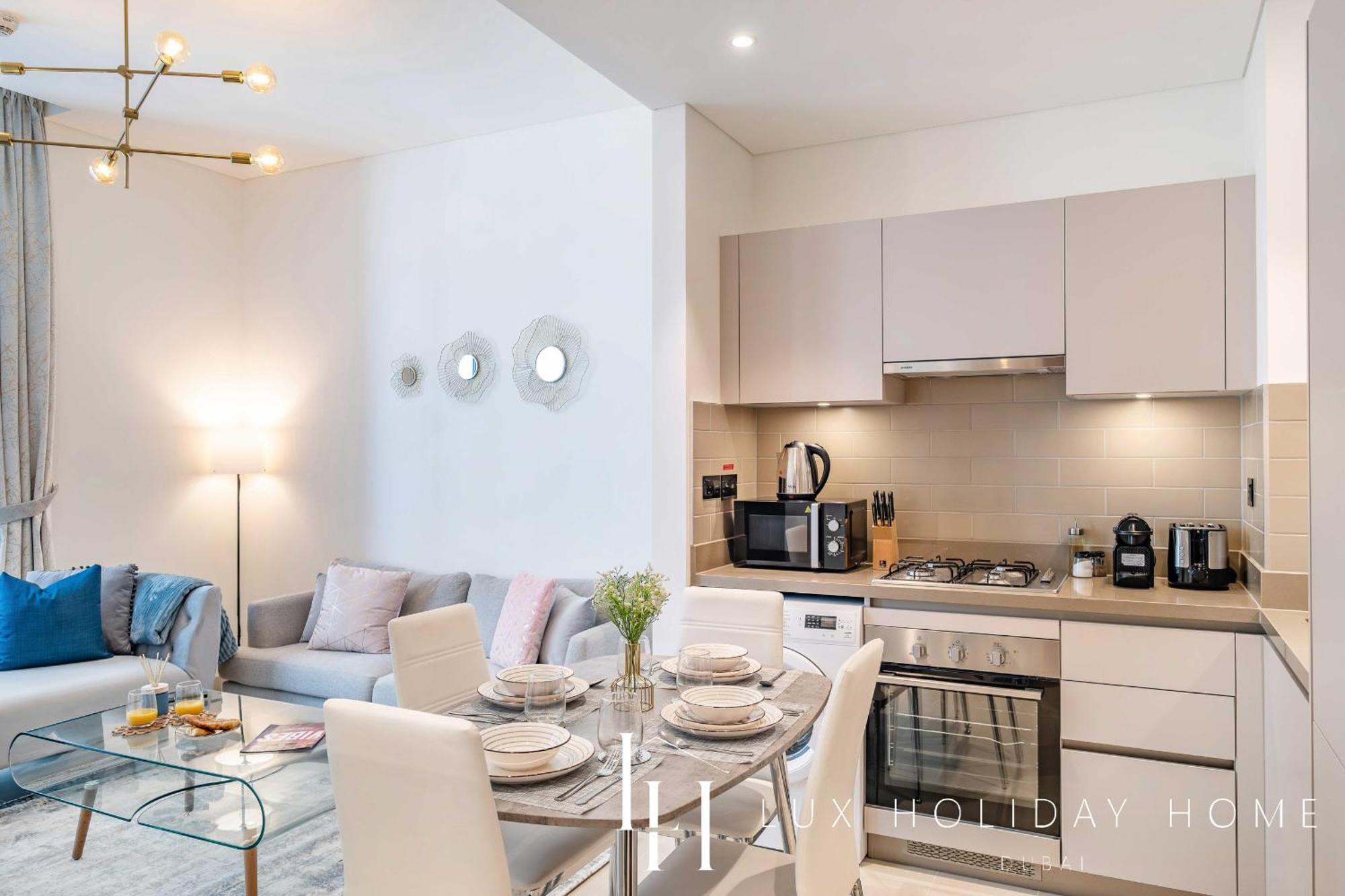 Apartment Lux The Executive Sobha 2 Dubai