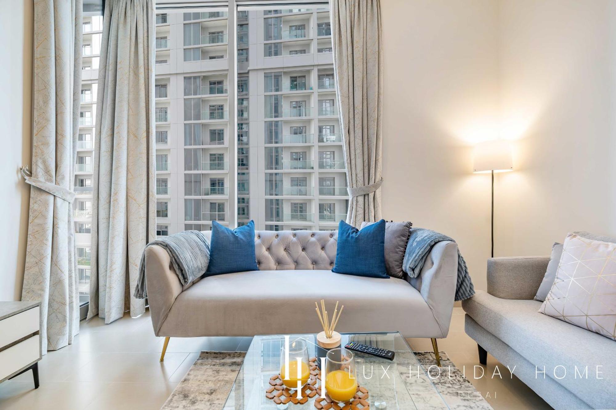 Lux The Executive Sobha 2 Apartment *