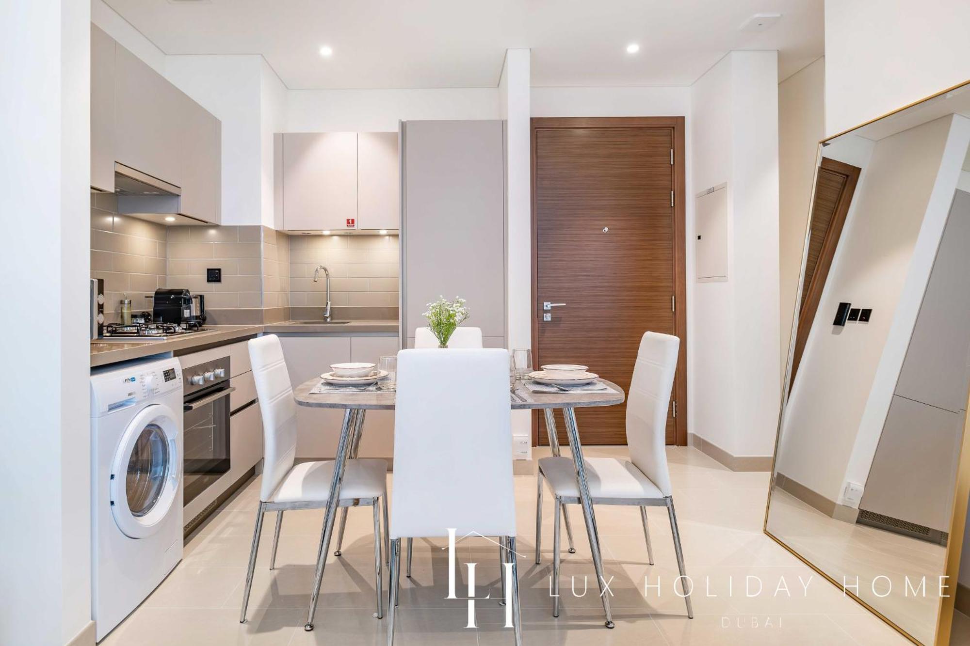 Apartment Lux The Executive Sobha 2 Dubai