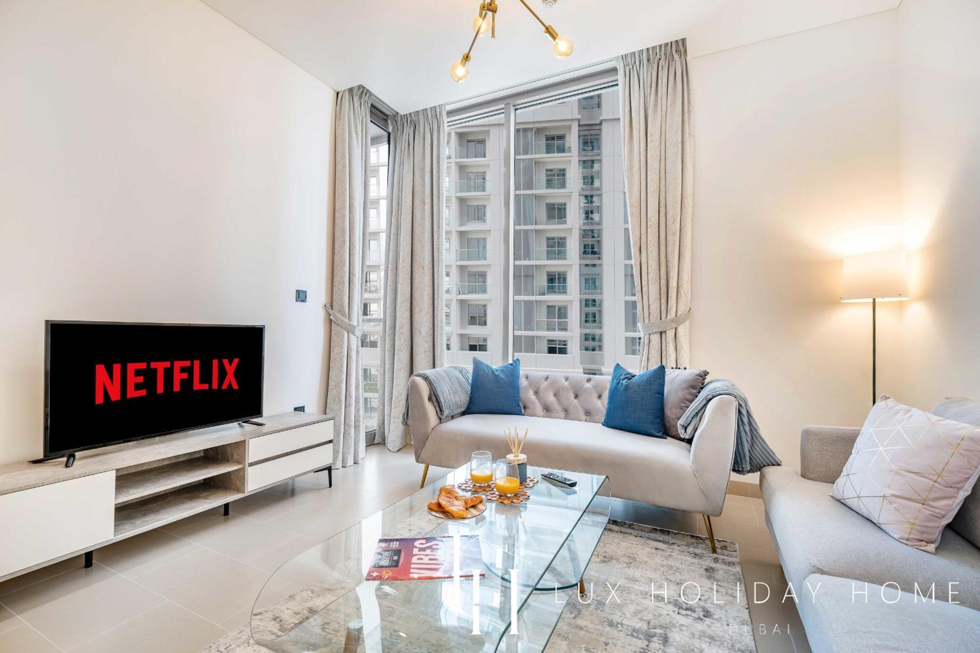 Apartment Lux The Executive Sobha 2 Dubai