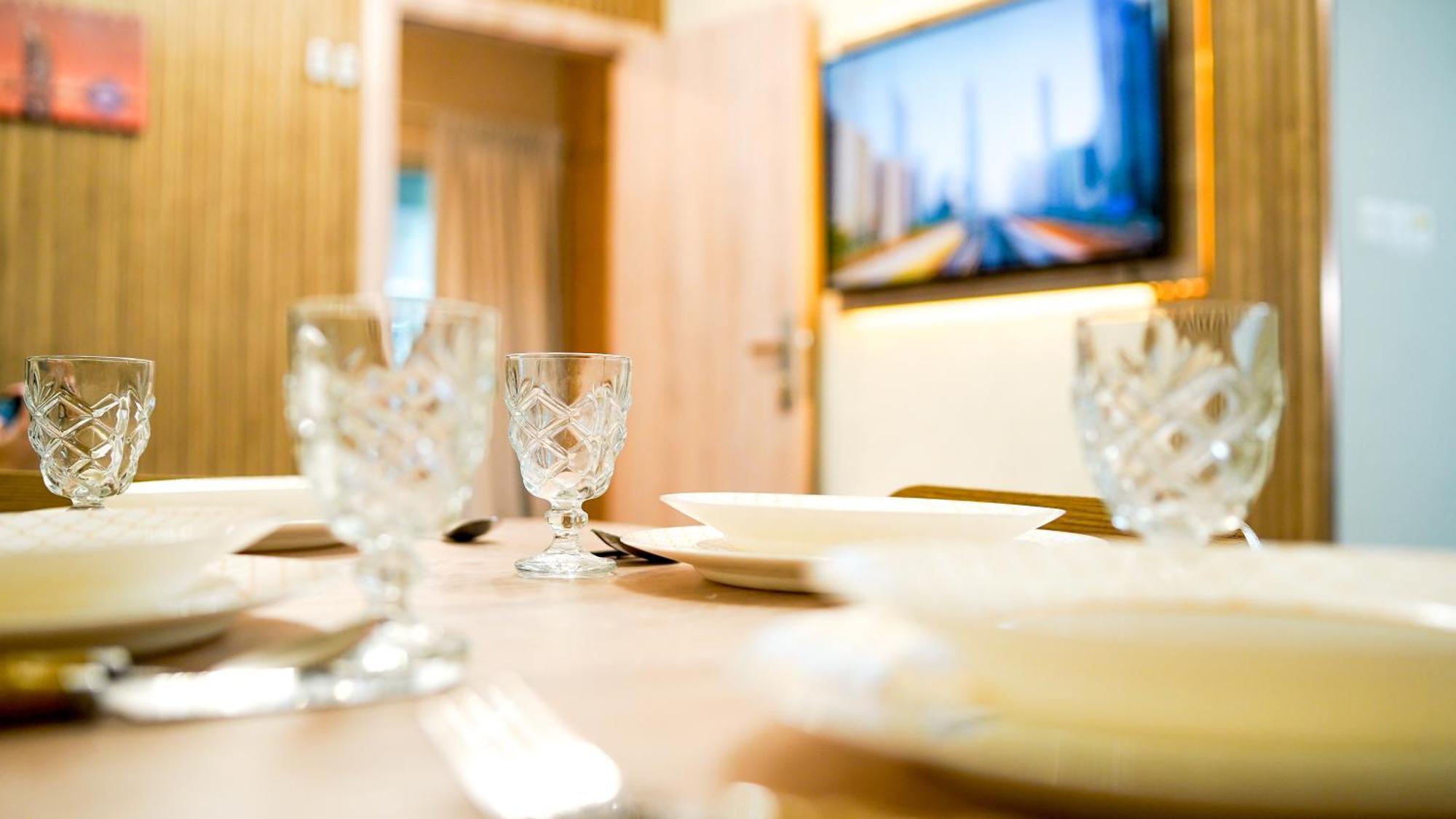 Newly Renovated One Bed D2-1215 Dubai
