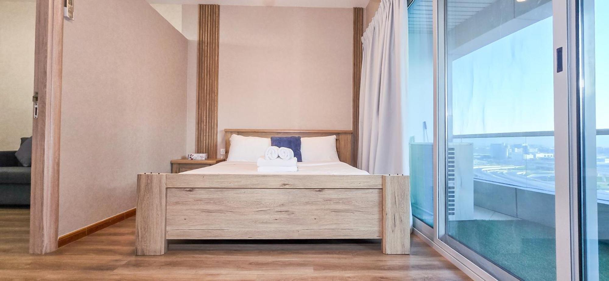 Newly Renovated One Bed D2-1215 Apartment