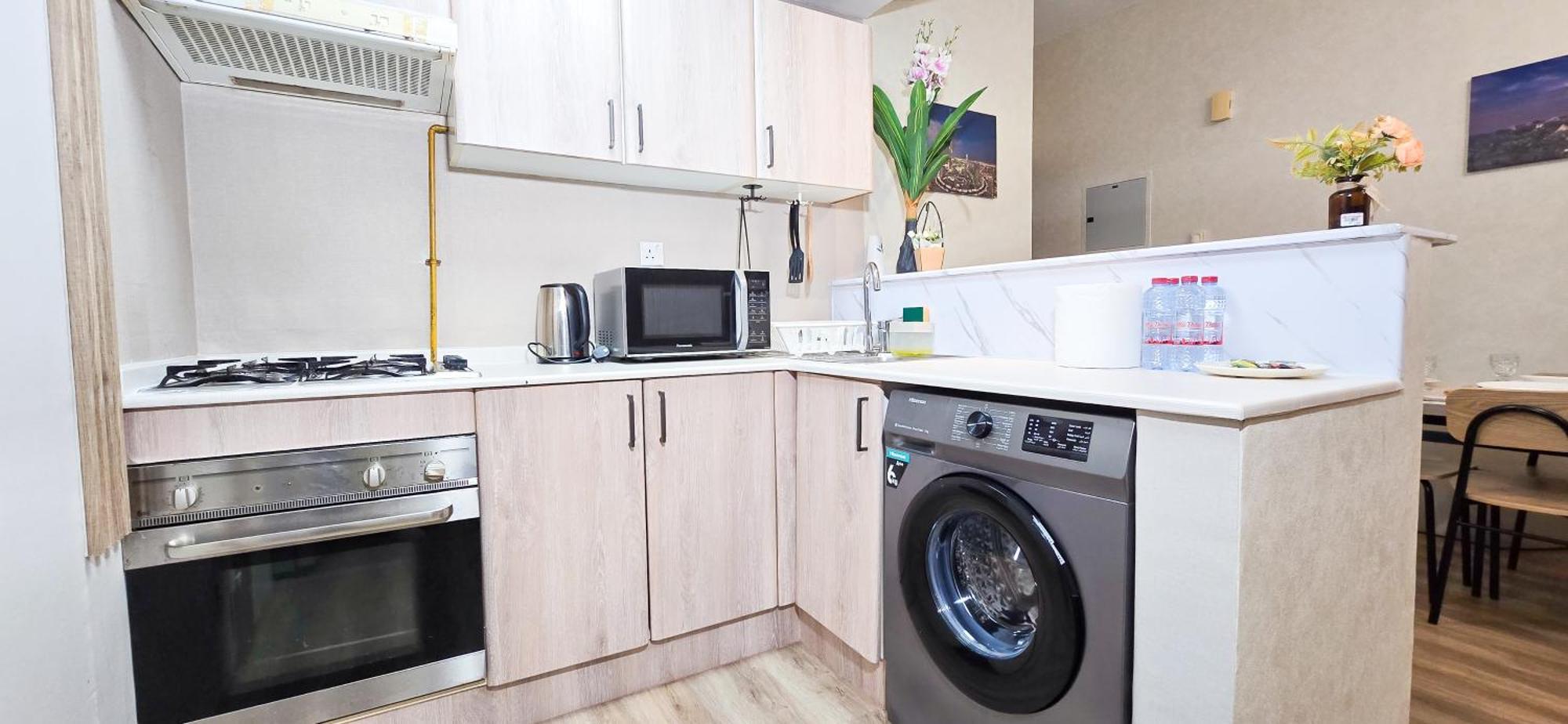 Newly Renovated One Bed D2-1215 Apartment