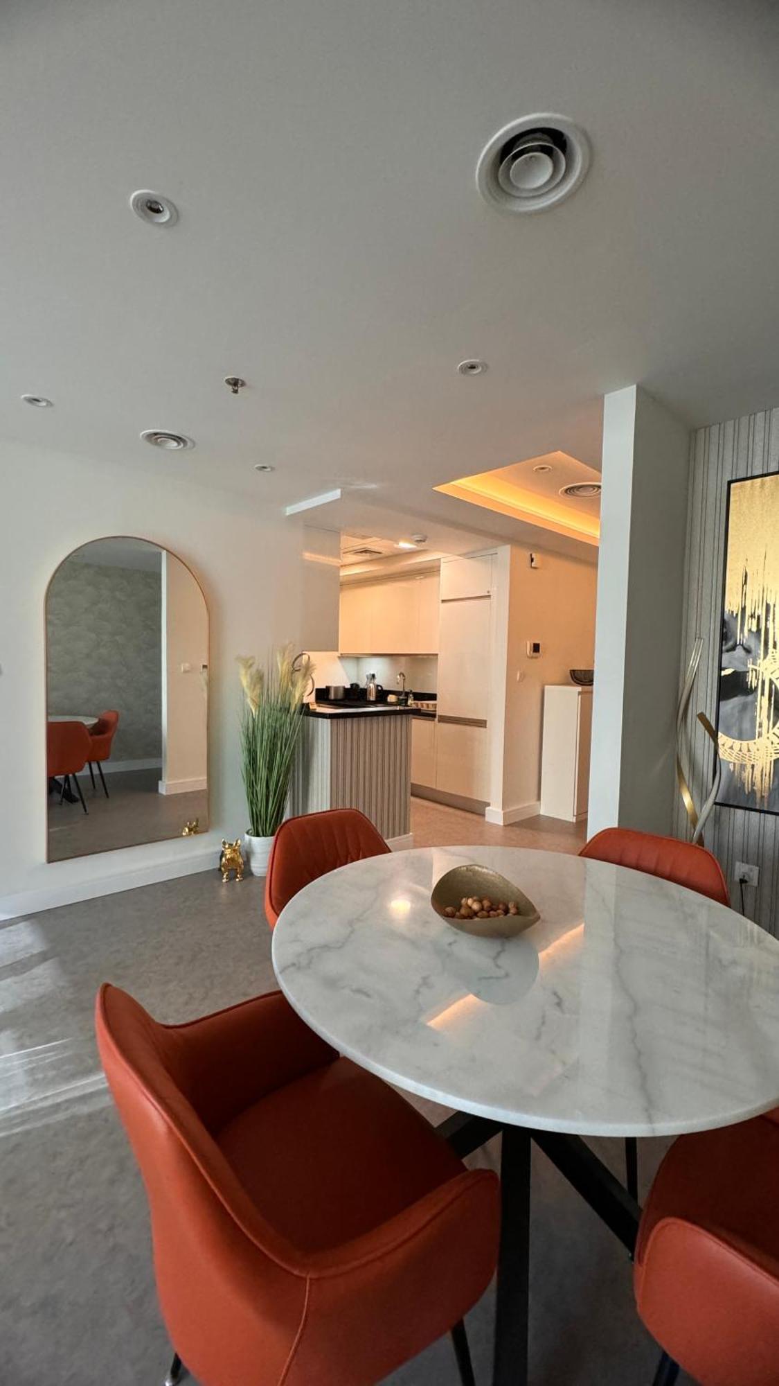 Amazing 1 Bedroom - Downtown Dubai, Canal & Burj Views Daire