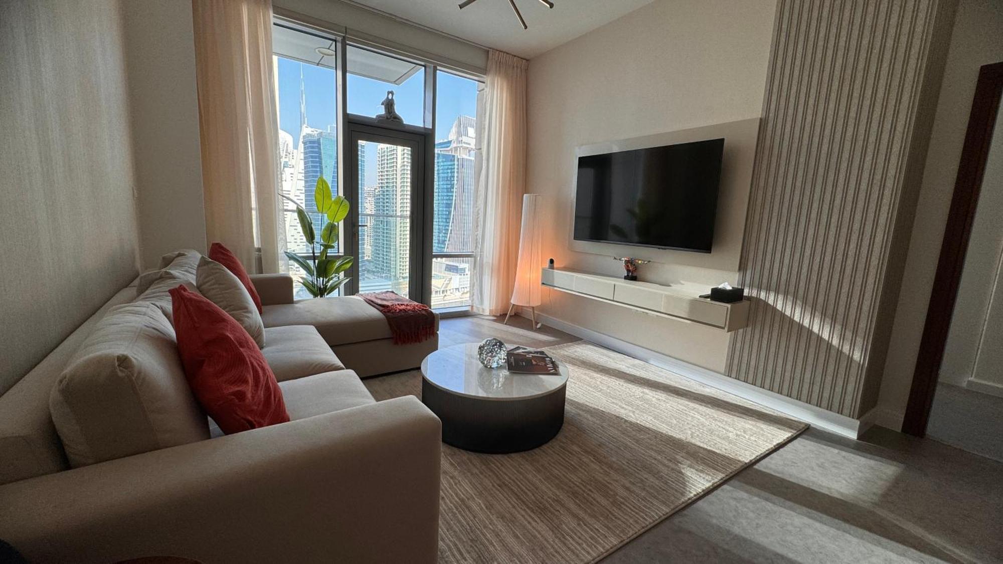Amazing 1 Bedroom - Downtown Dubai, Canal & Burj Views Dubai