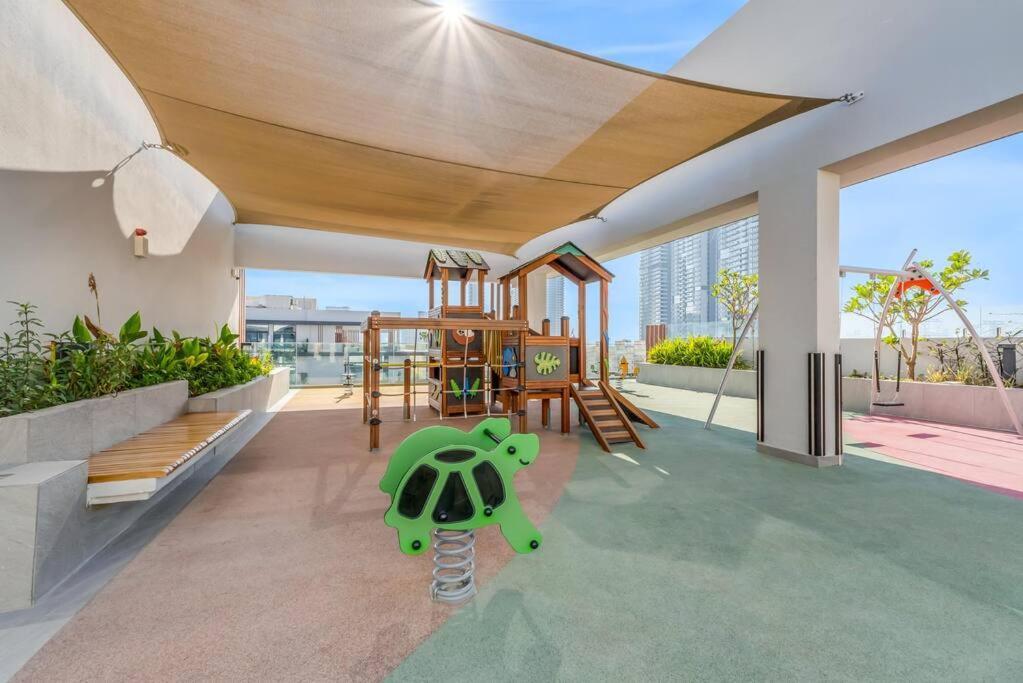 Waves - Spacious 1br With Balcony In Jvc Apartment Dubai