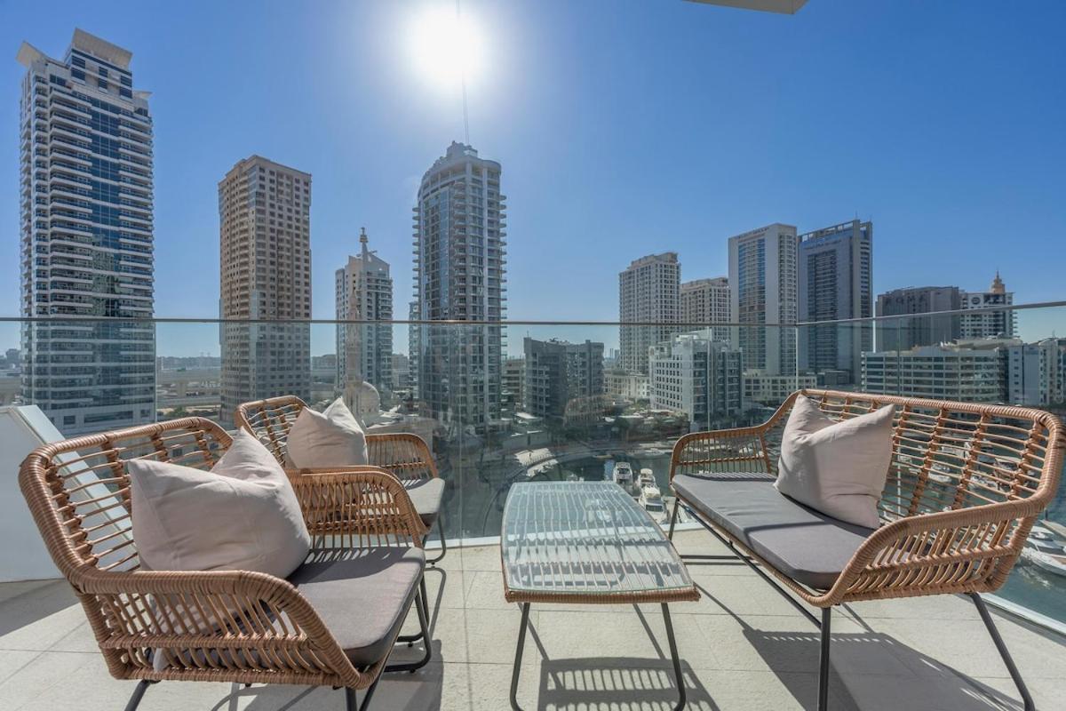 Daire Stunning 1-bedroom With Sea View In Marina Dubai