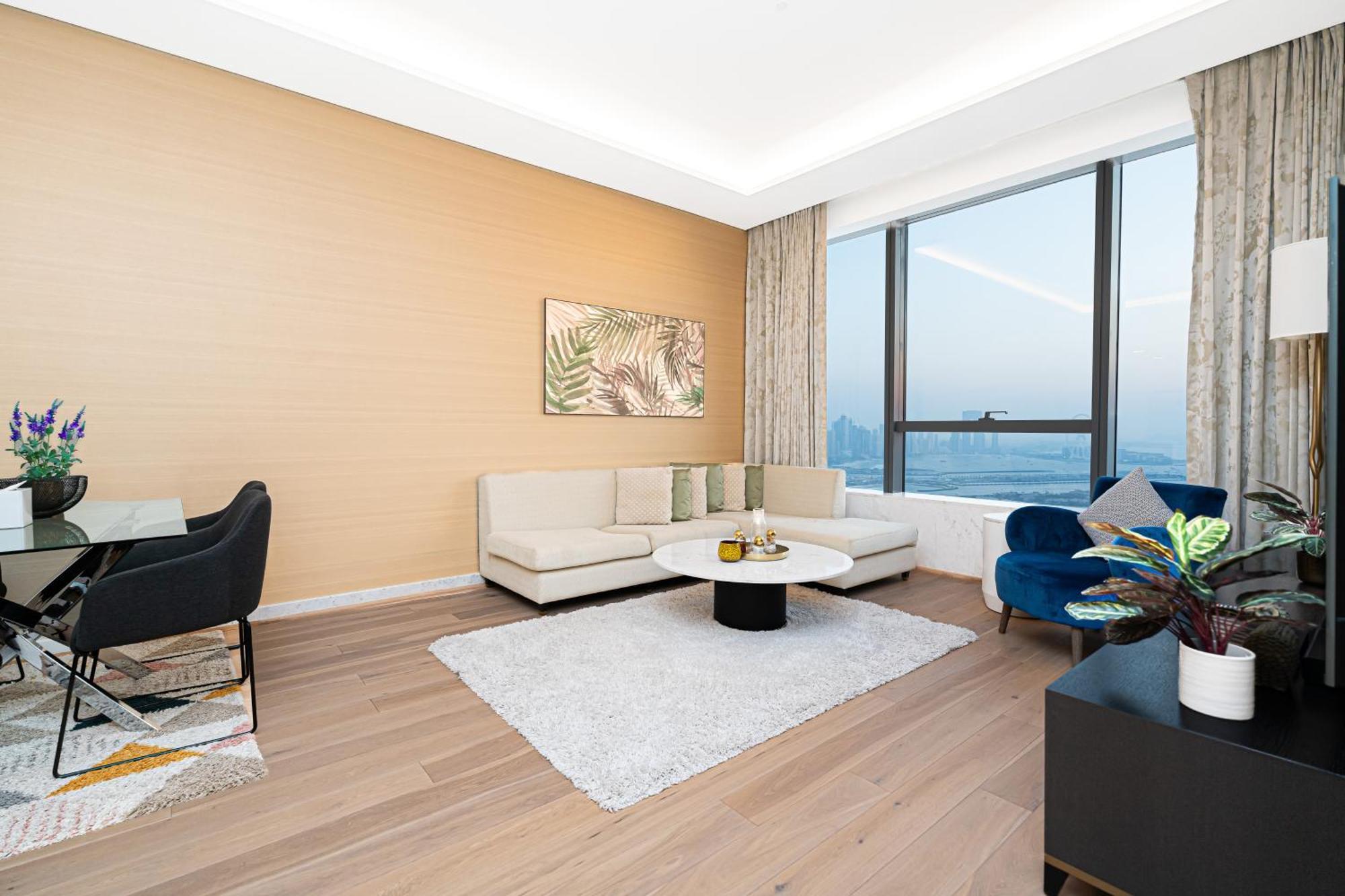 Escape24 Stunning 1br Panoramic Sea View Palm Tower Palm Jumeirah