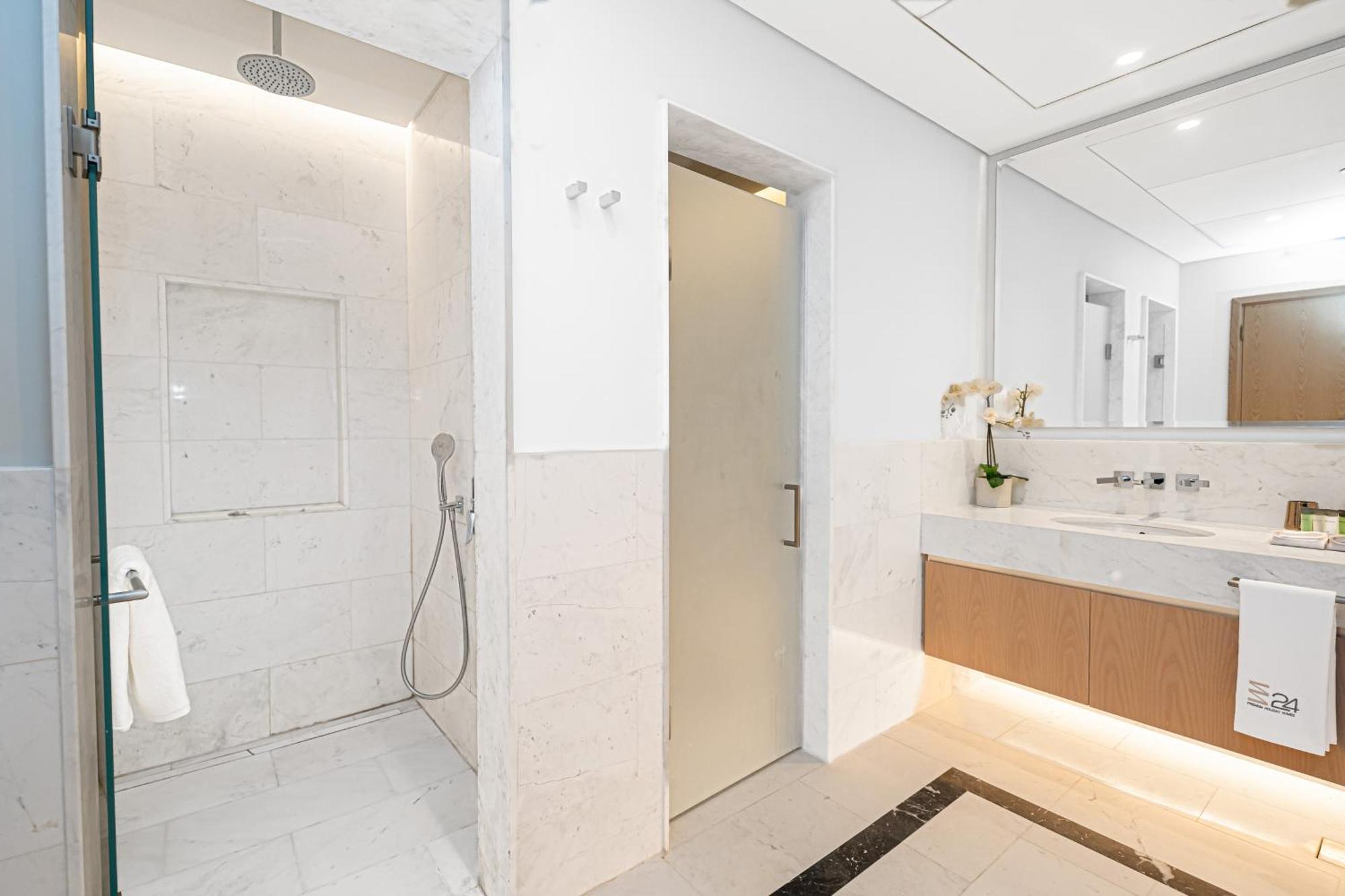 Escape24 Stunning 1br Panoramic Sea View Palm Tower Palm Jumeirah * Dubai