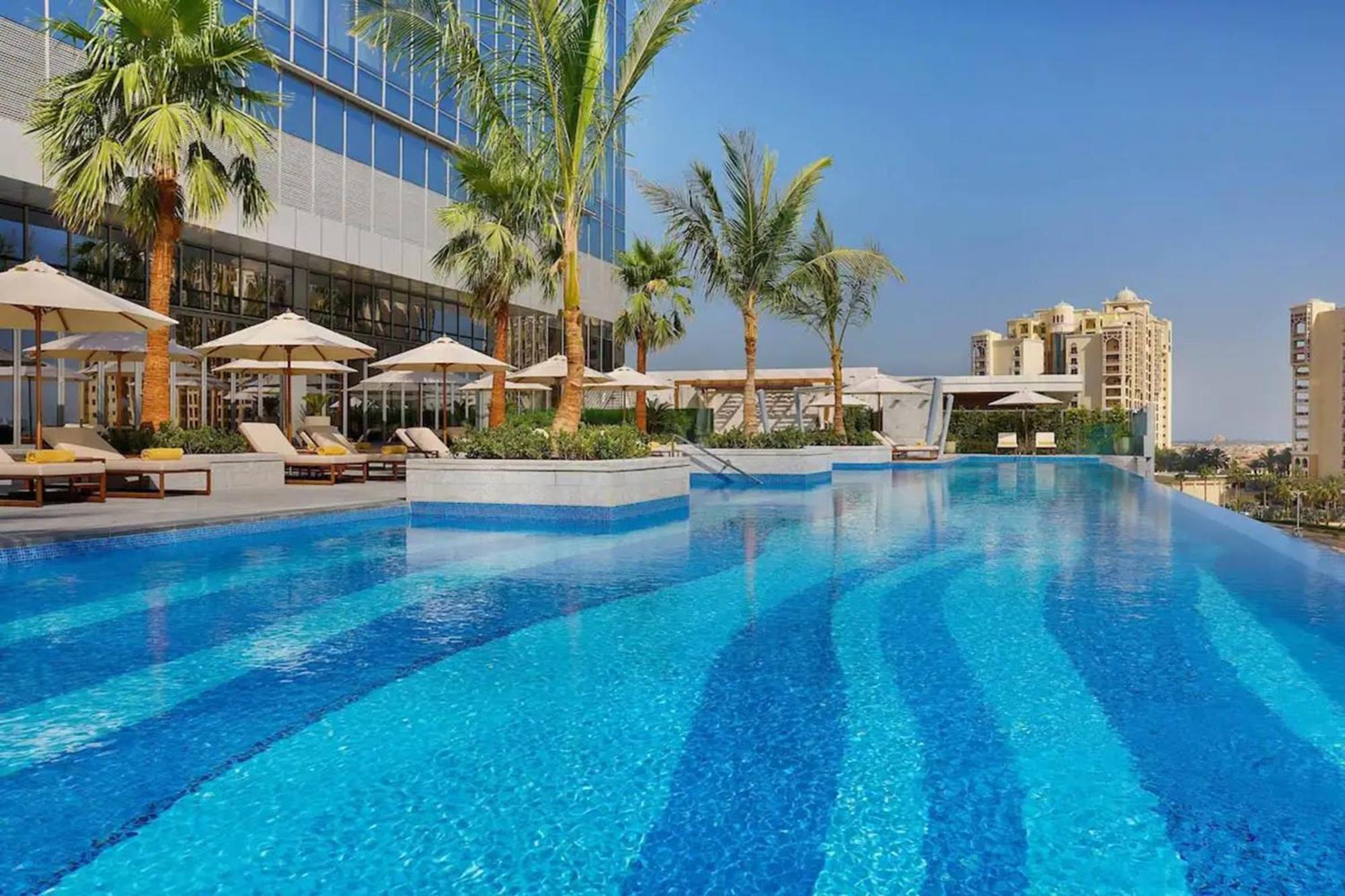 Escape24 Stunning 1br Panoramic Sea View Palm Tower Palm Jumeirah Apartment *