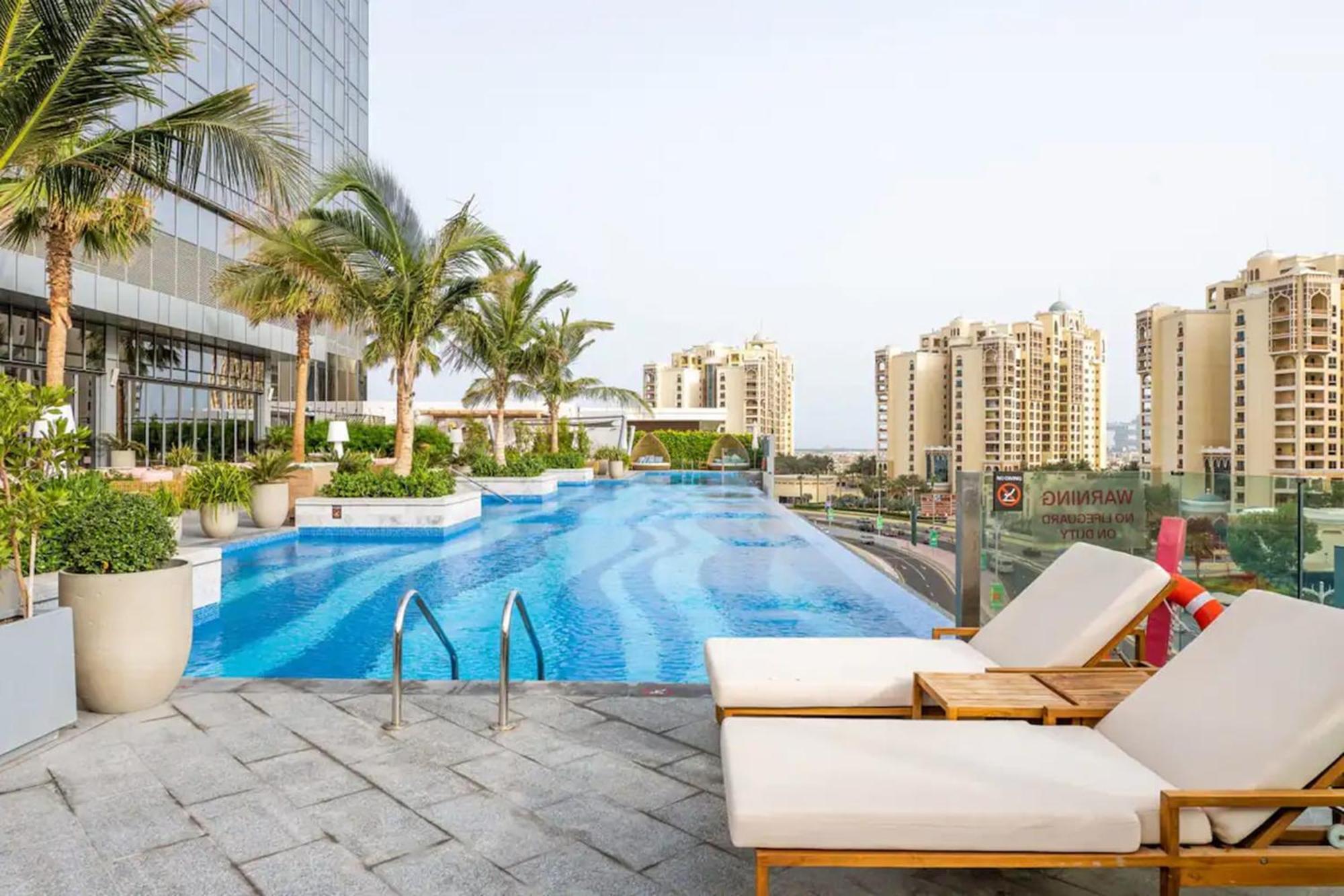 Escape24 Stunning 1br Panoramic Sea View Palm Tower Palm Jumeirah Apartment Dubai