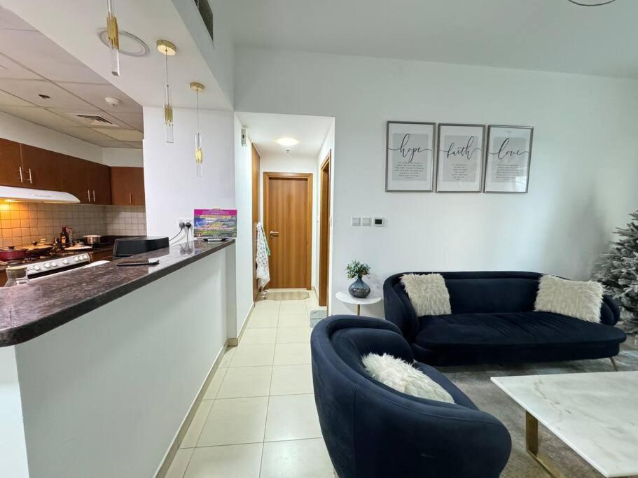 Stylish & Cozy Urban Retreat Apartment *