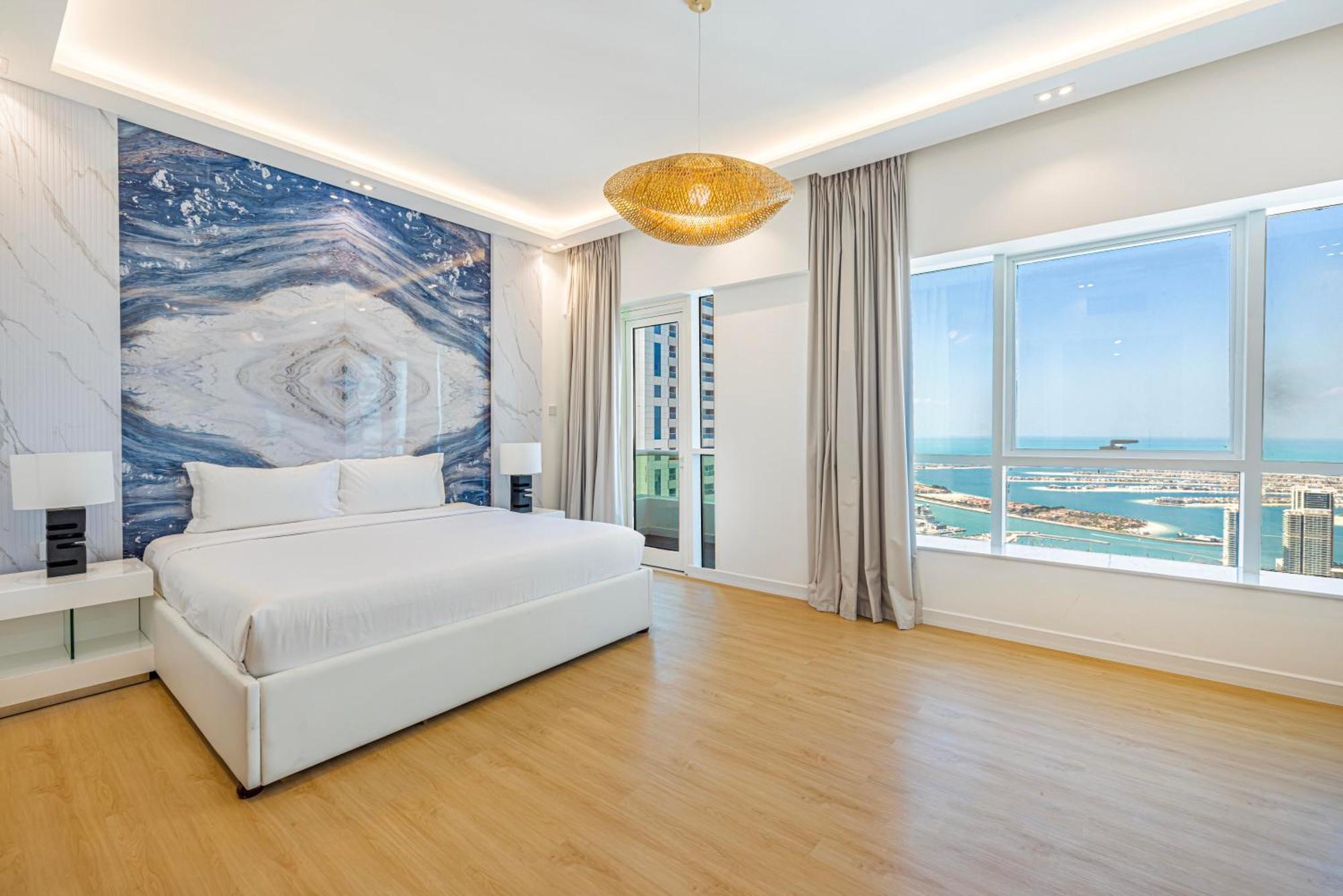 Daniels Serene 3br With Palm View At Marina Pinnacle Dubai