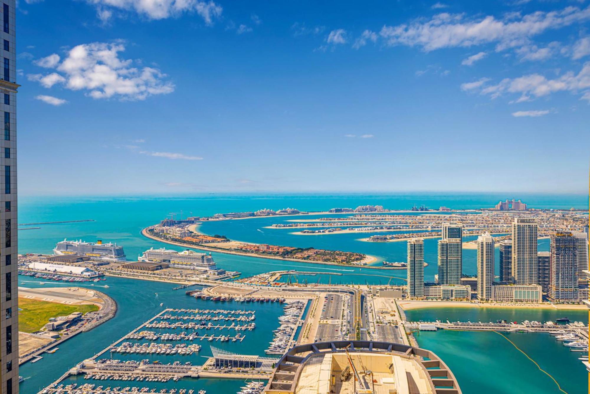 Daniels Serene 3br With Palm View At Marina Pinnacle * Dubai