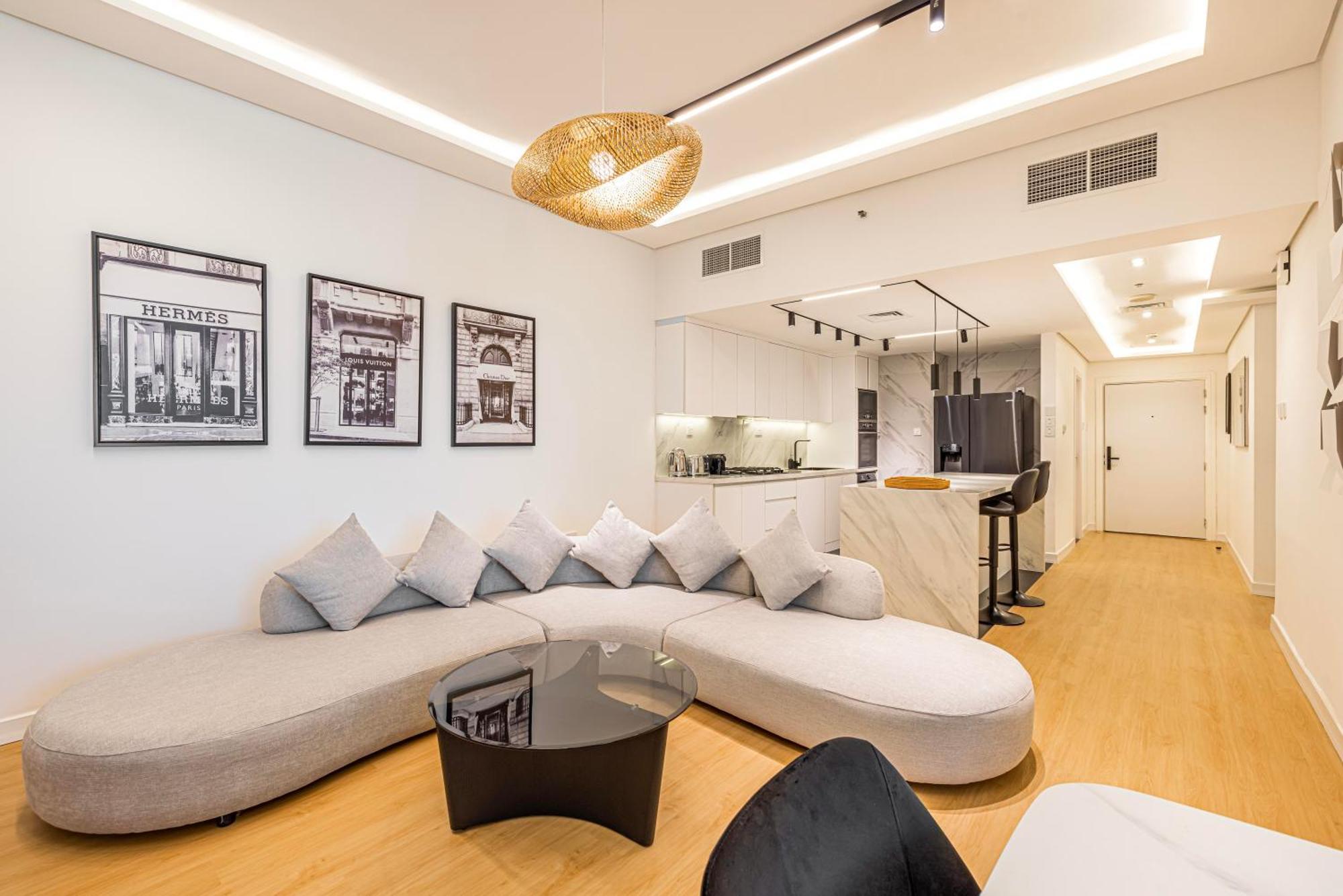 Daniels Serene 3br With Palm View At Marina Pinnacle Apartment Dubai