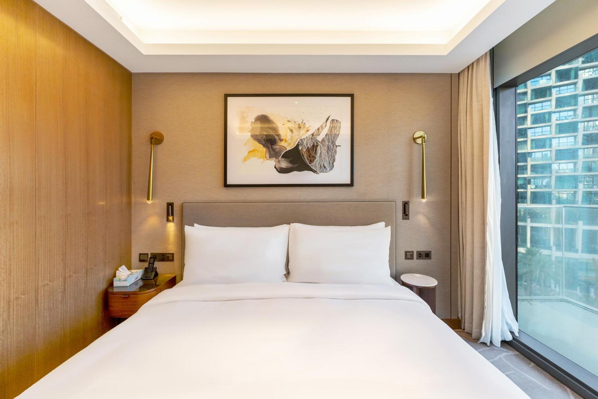 Fam Living - Address Residences Opera - Luxurious 2bed Apartment