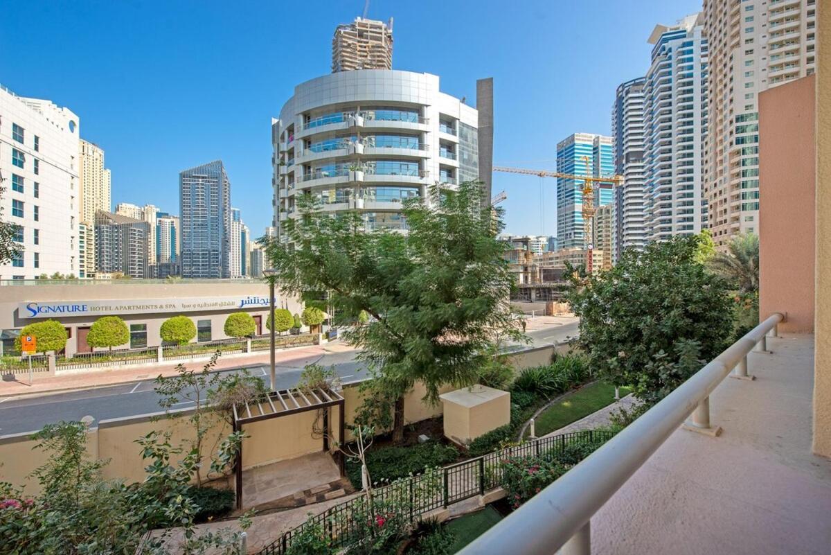 Delightful 2-bedroom At Belvedere Marina With Balcony Views Holiday home Dubai