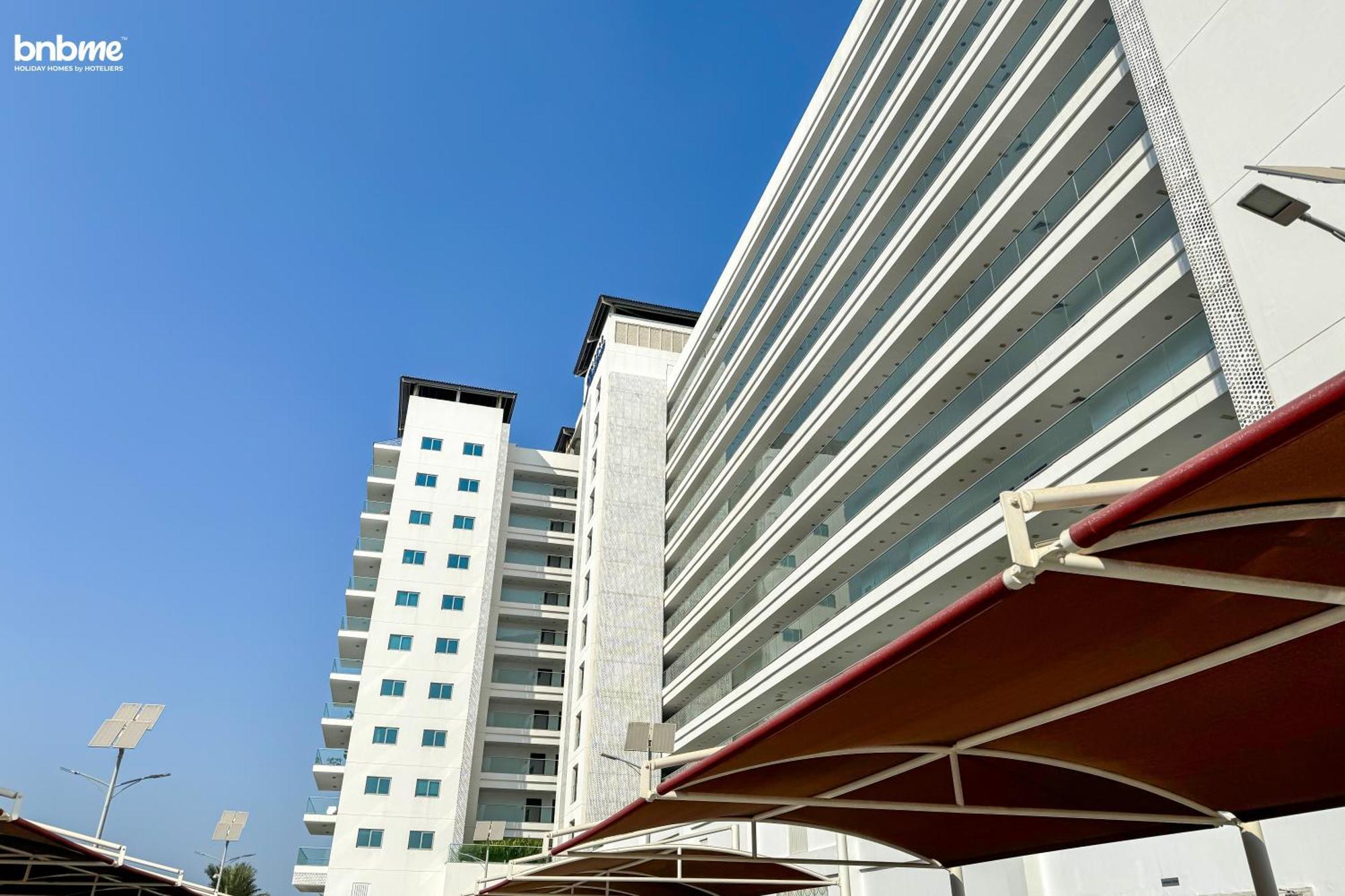 Bnbme - Azure Residences Apartment Dubai