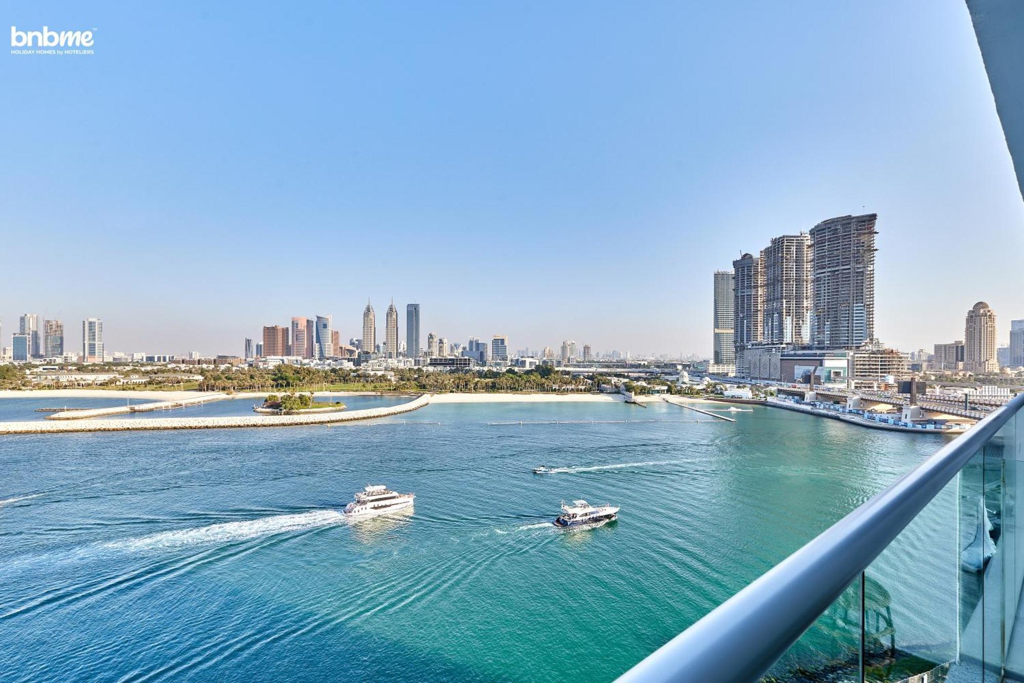 Bnbme - Azure Residences * Dubai