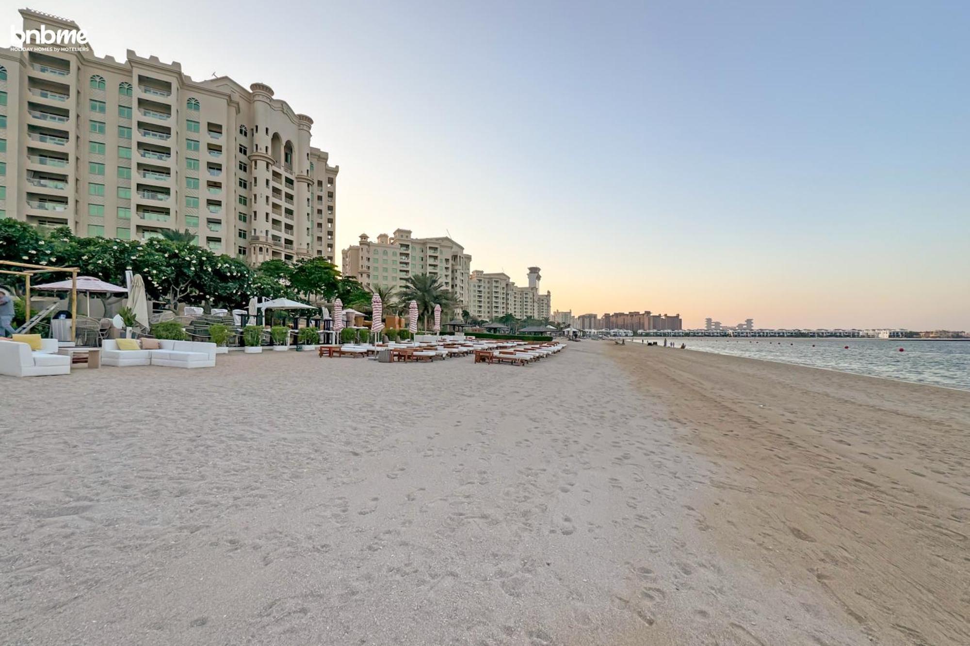 Bnbme - Azure Residences Dubai