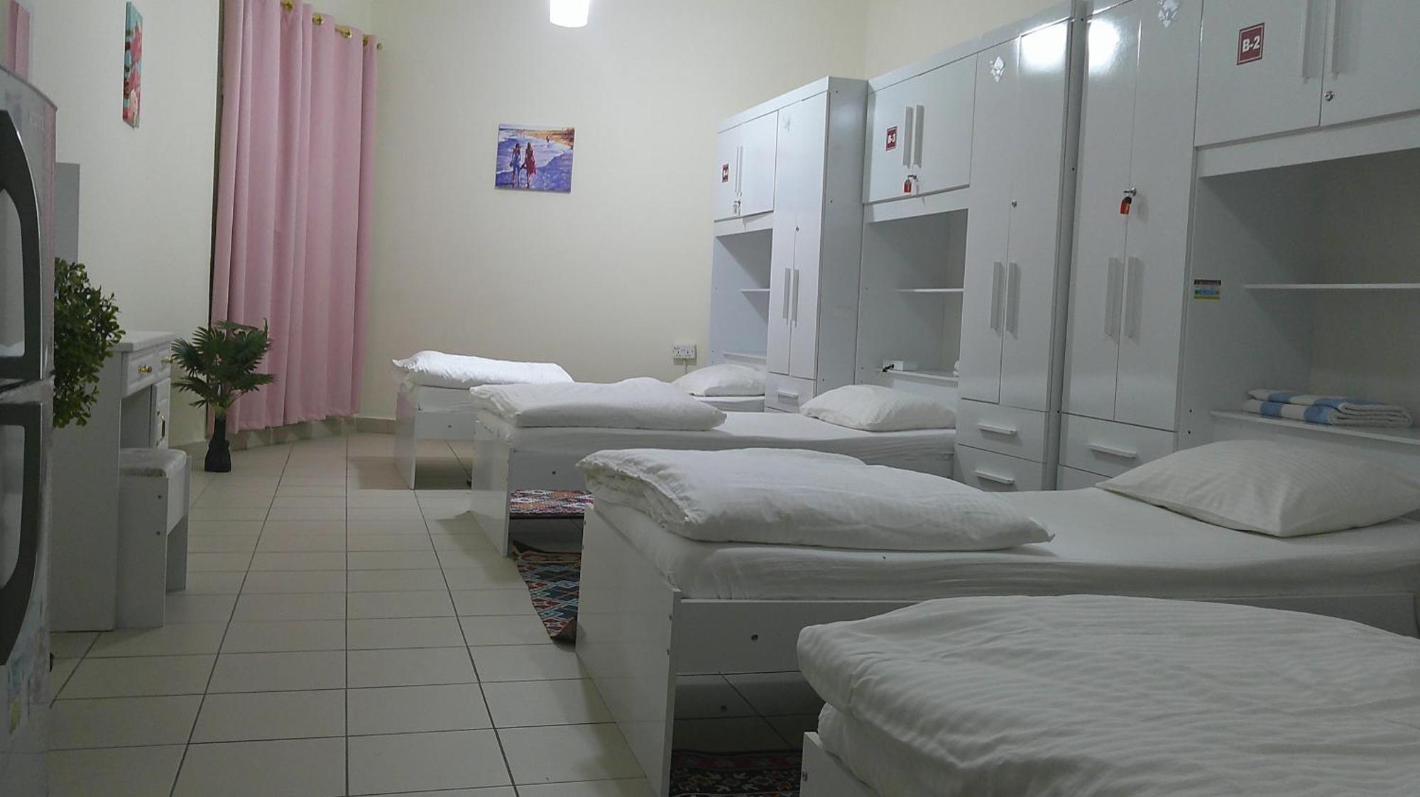 Female Bed Space At Ruby Star - 4 Single Beds * Dubai