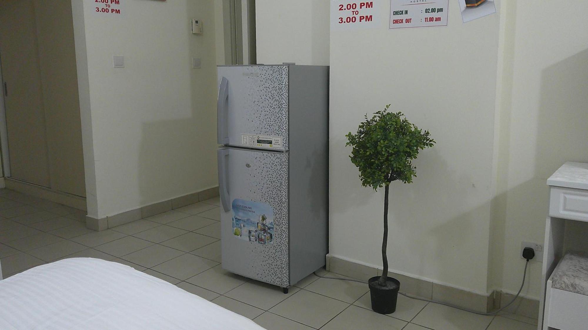 Inn Female Bed Space At Ruby Star - 4 Single Beds Dubai