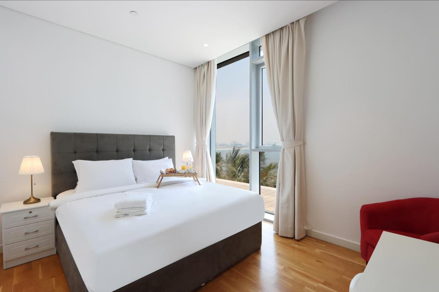 Livbnb - Luxury 3 Bedroom With Sea View *