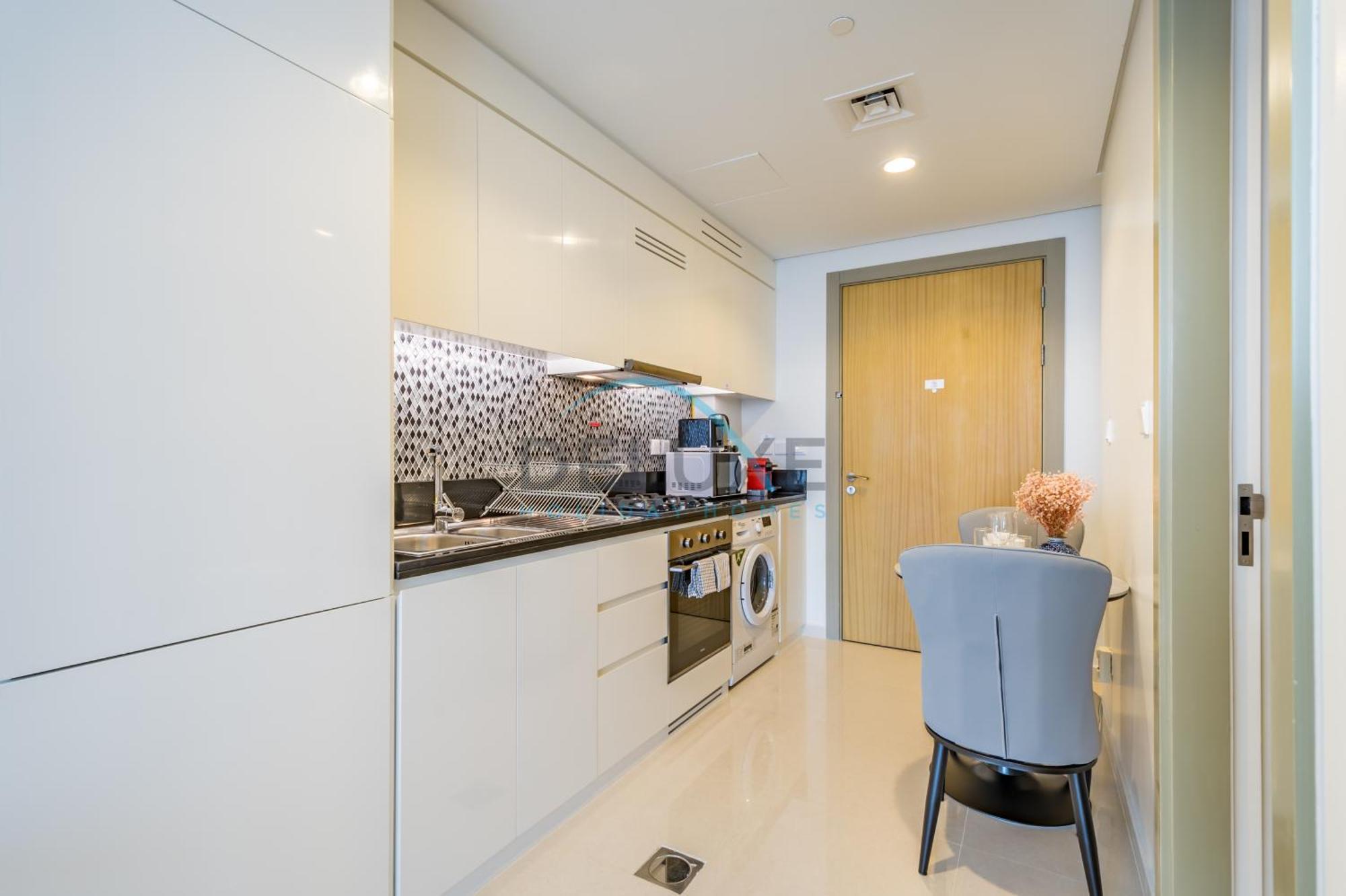 Views! Special Promo On Modern By Deluxe Homes * Dubai