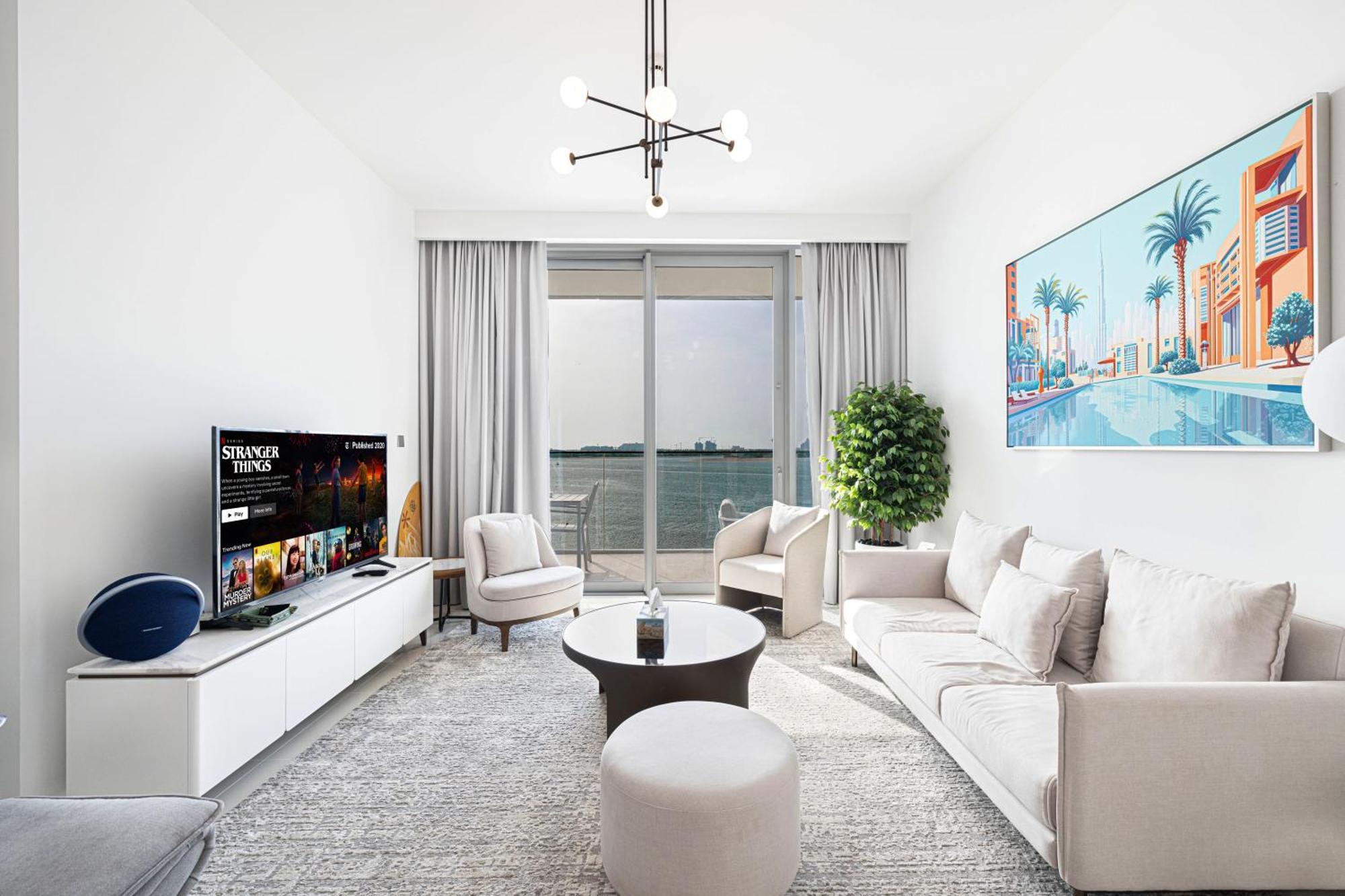 Lux Spacious 1 Bedroom - Beachfront And Seaview